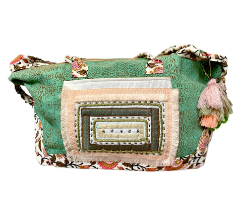 BG523 - Clutch w/ Embroidery Detail