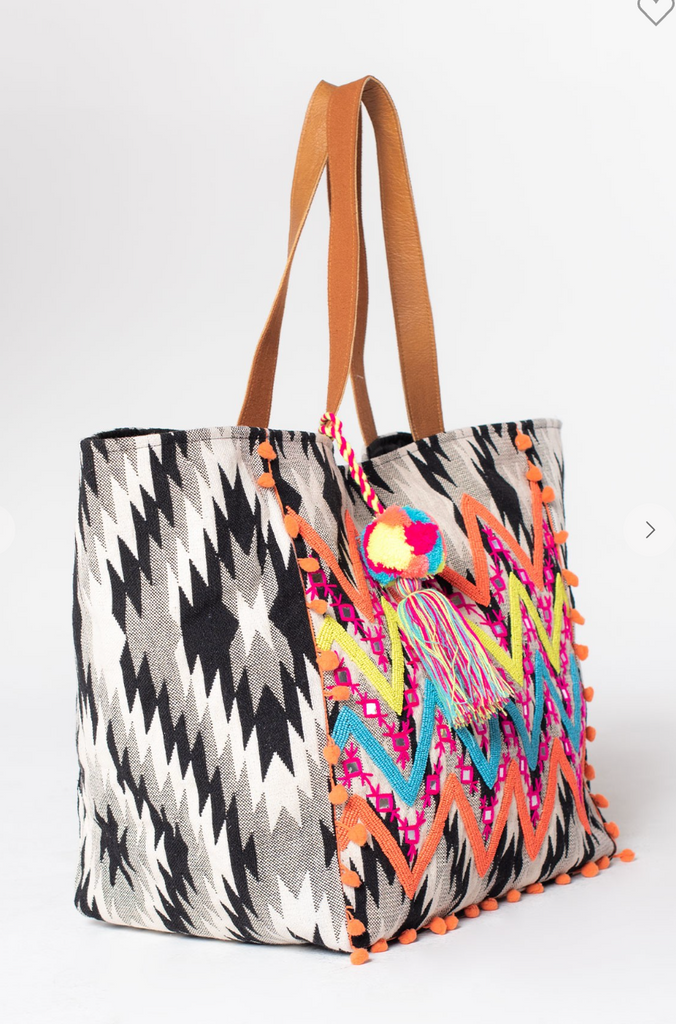 BG525 - Beaded Tote